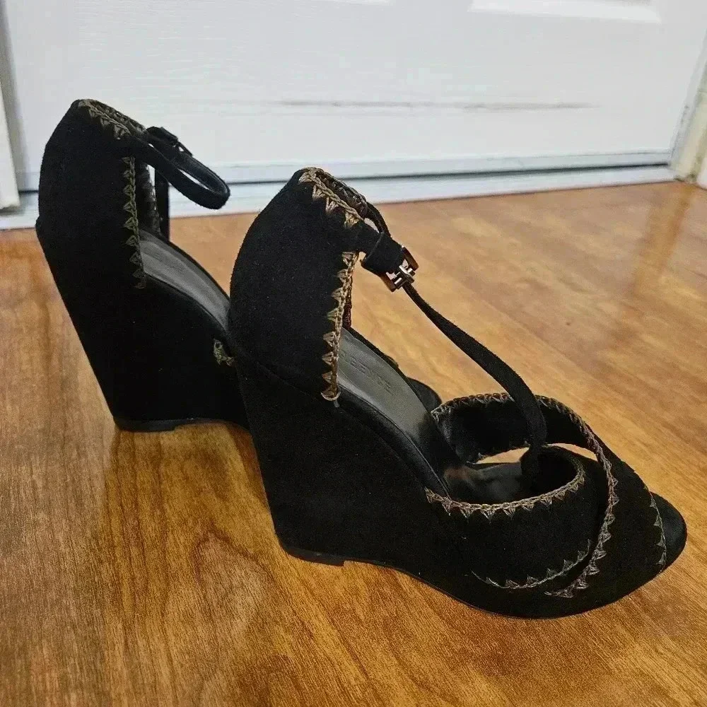 L'agence Suede Wedges
